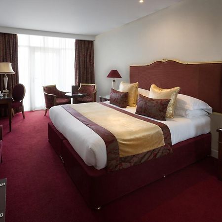 The Oxfordshire Golf & Spa Hotel Тейм Номер фото